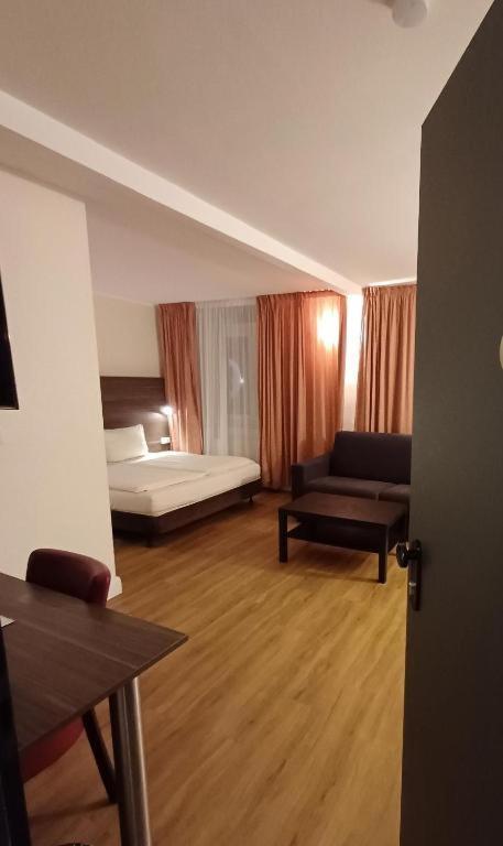 Hotel Ariana Koeln Zewnętrze zdjęcie